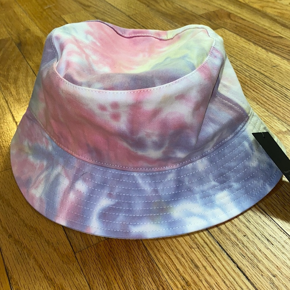 Tie dye bucket hat